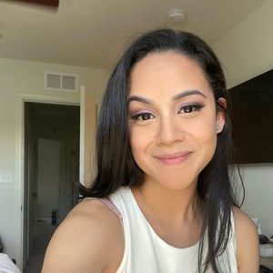 Meet your Posher, Fatima